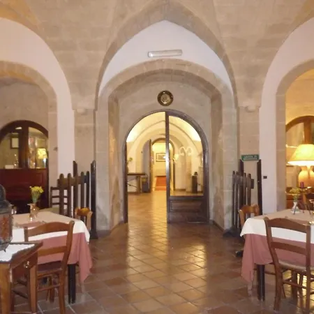 Hotel Masseria Gattamora 3*